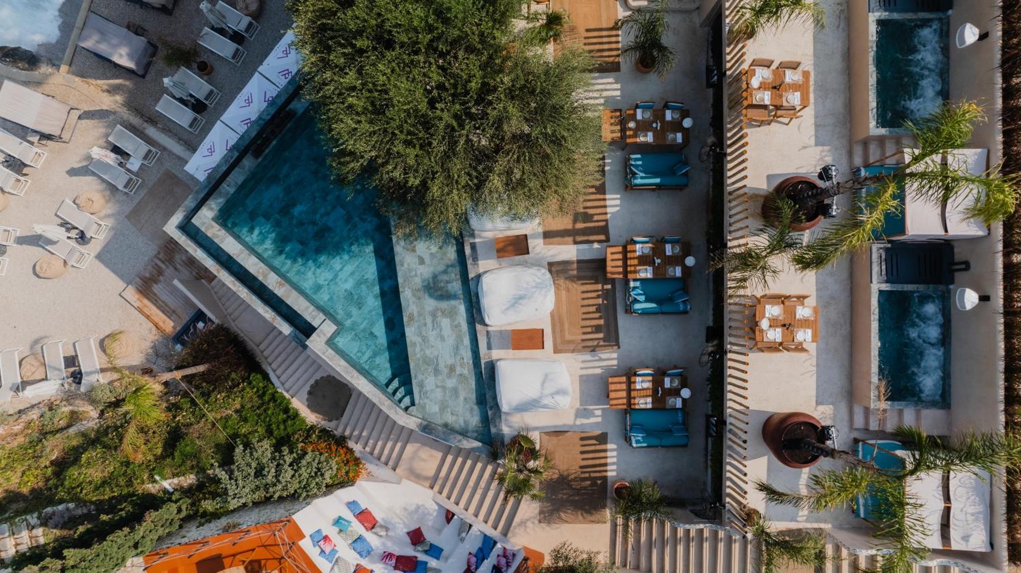 Maritim Marina Bay Resort Spa & Casino Adult Friendly Vlorë Extérieur photo Aerial view of the hotel