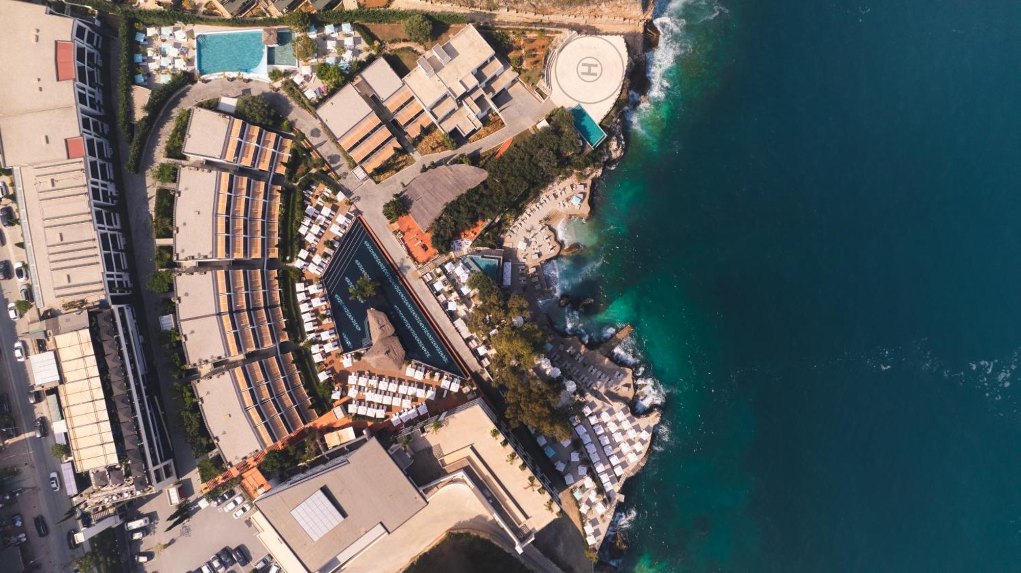 Maritim Marina Bay Resort Spa & Casino Adult Friendly Vlorë Extérieur photo Aerial view of the resort