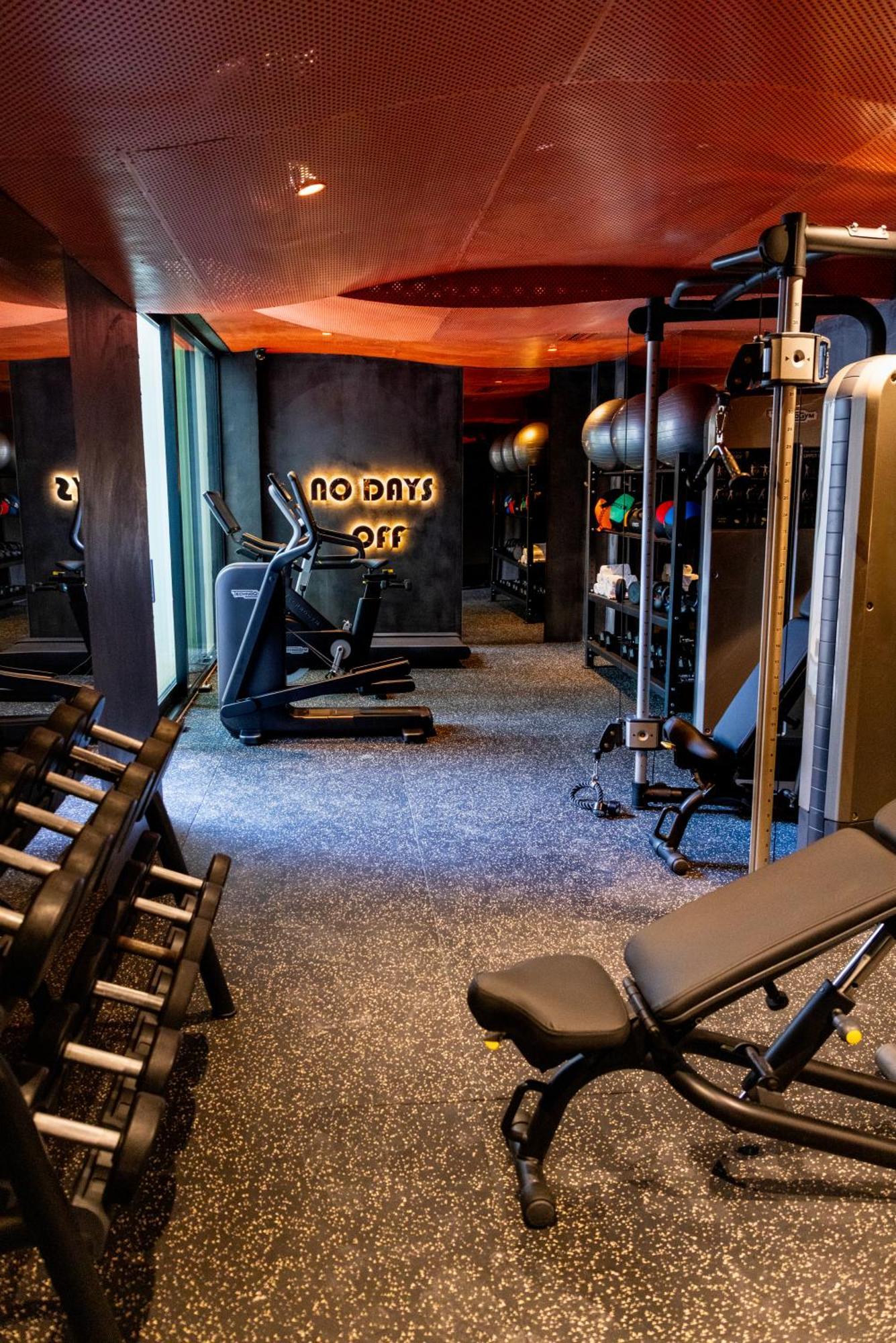 Maritim Marina Bay Resort Spa & Casino Adult Friendly Vlorë Extérieur photo