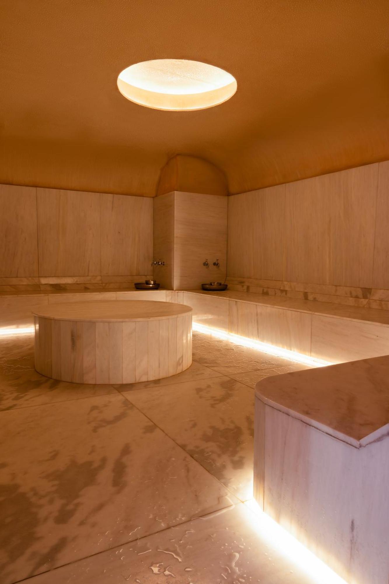 Maritim Marina Bay Resort Spa & Casino Adult Friendly Vlorë Extérieur photo